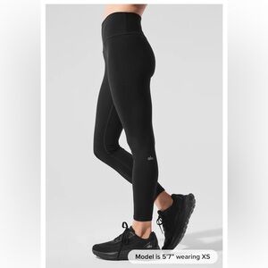 Alo Yoga - Alosoft High-Waist 7/8 Highlight Legging